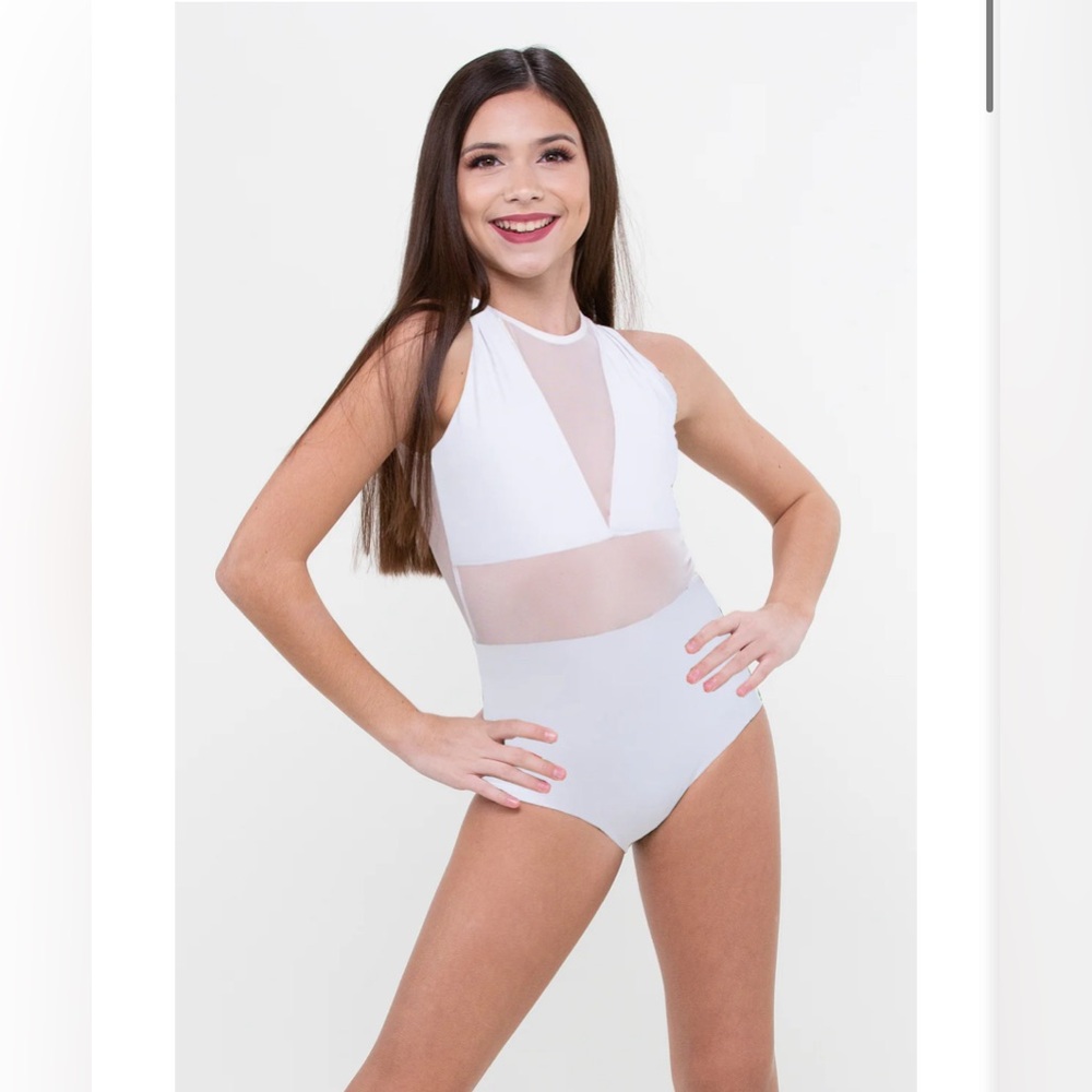 ILOGEAR Dusty Rose Kids “Mary” Dance Competition Leotard (Kids Medium)